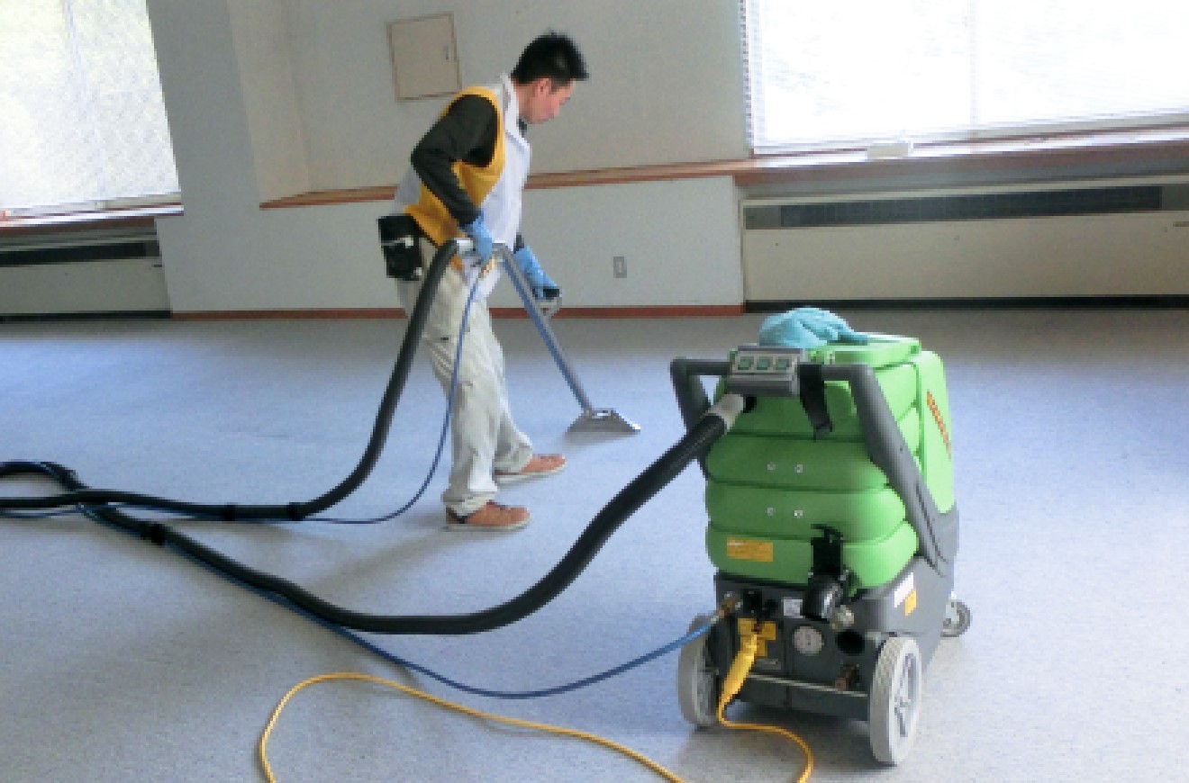 カーペットクリーニング