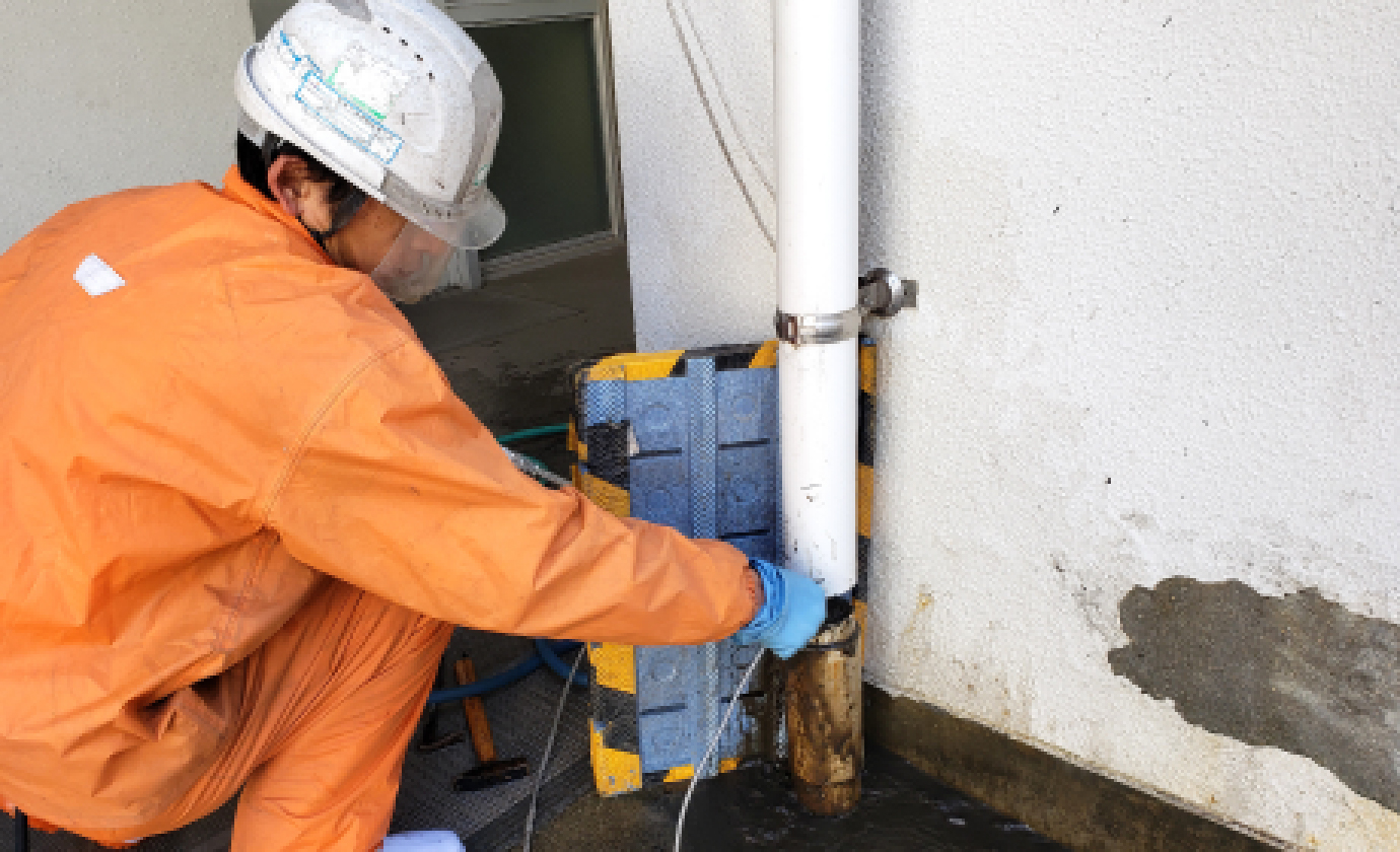 県立高等学校配管洗浄（配管詰りからのオーバーフロー解消）